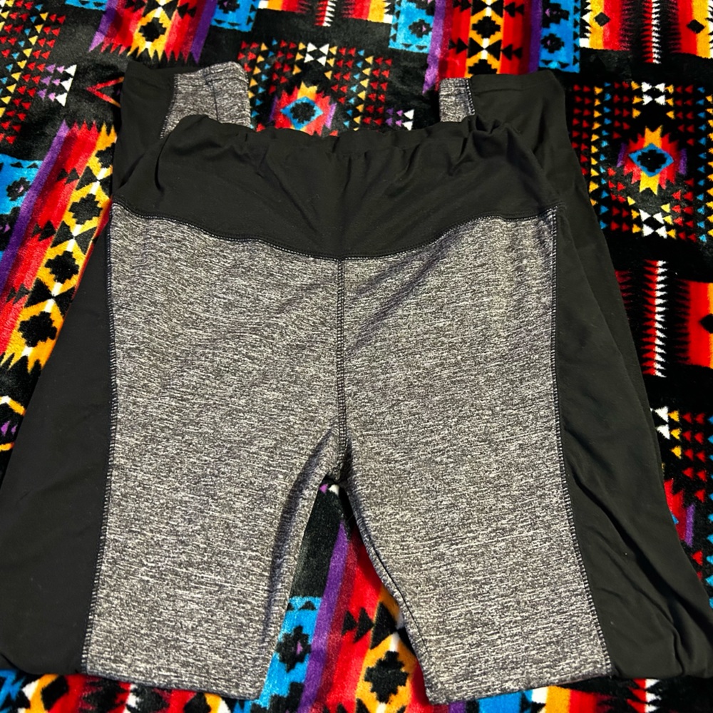 Leggings.